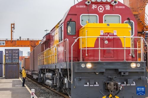 重慶國(guó)際物流樞紐園區(qū) 國(guó)際物流大通道上的繁忙引擎